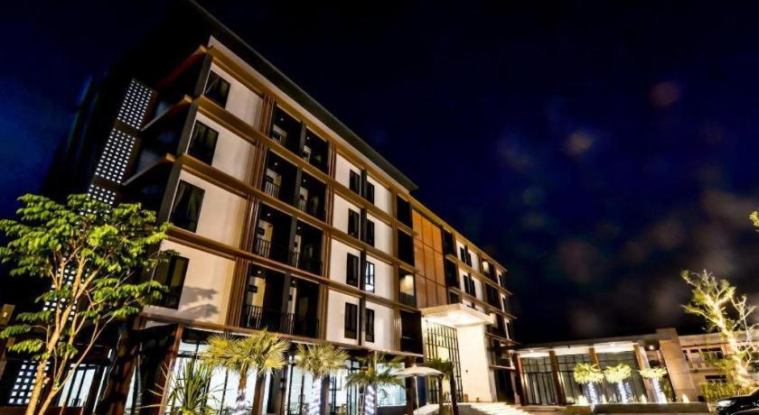 Boondara Boutique Hotel Nakhon Phanom Exterior photo